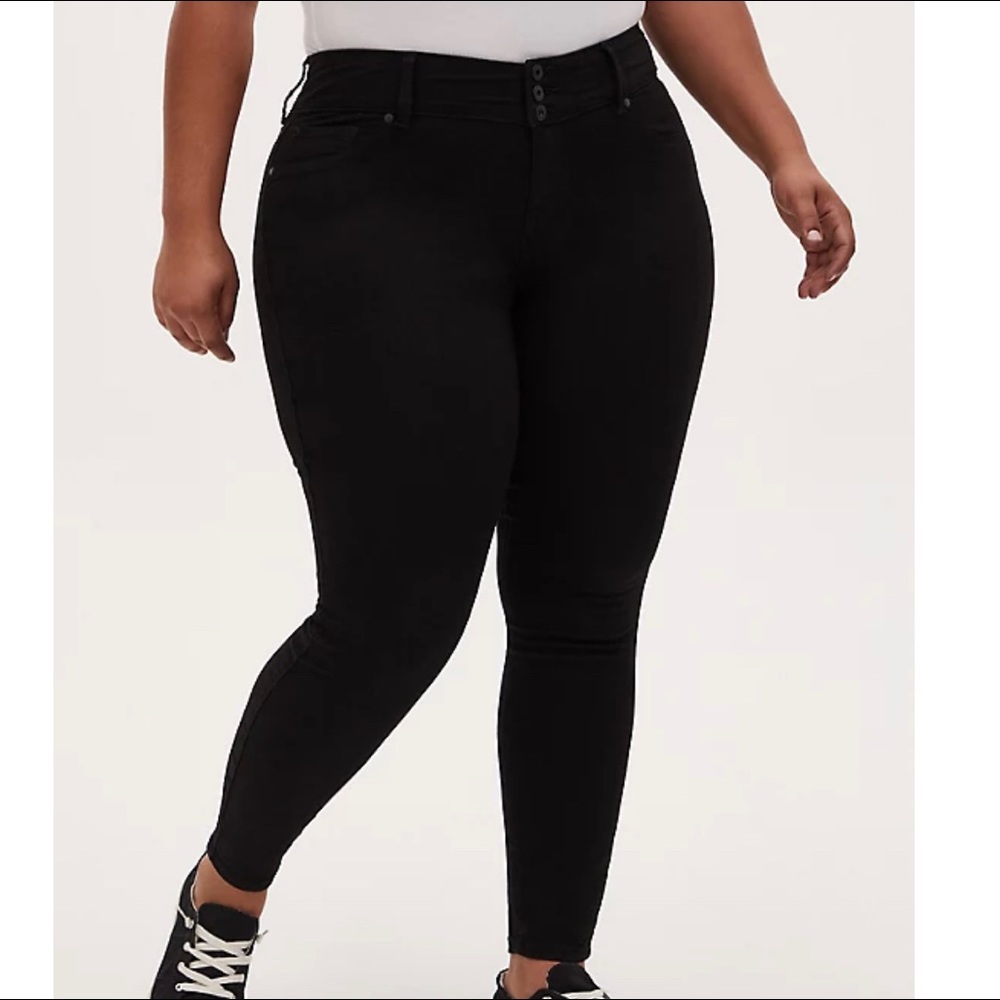 EUC Torrid High Rise Stretch Denim Jeggings!